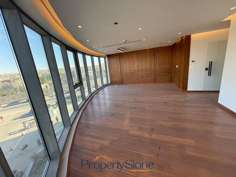 5 WhatsApp Image 2025-12-04 at 7.08. 23 PM (1). jpeg