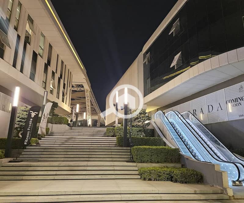 10 WhatsApp Image 2025-12-04 at 7.54. 42 PM (1). jpeg