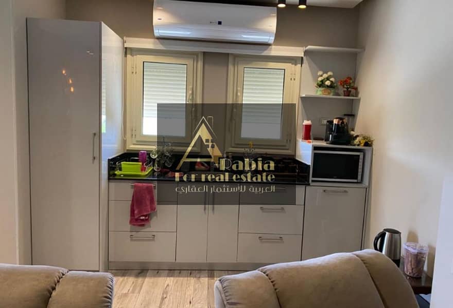 5 e12281ab-0572-4059-97db-7c41261ab8ed. jpg