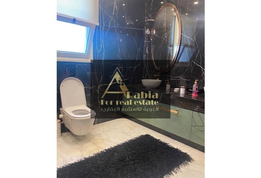 12 c951e07d-3e8b-418c-ada7-50adadd8d453. jpg