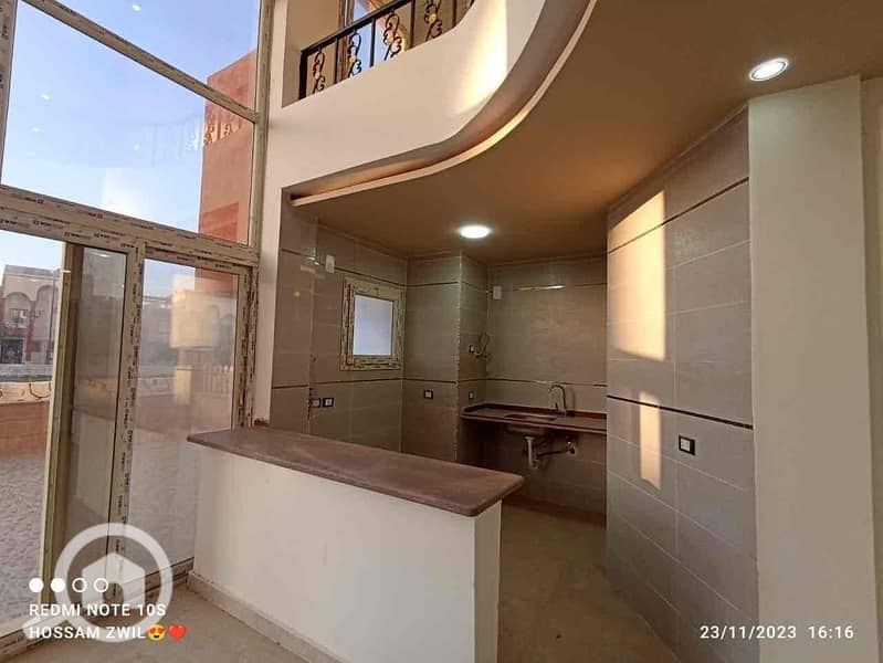 3 40af4277-8452-4f7b-83f7-3e8093d0740a. jpg