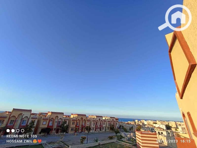 11 f60672c2-5362-4a7f-936f-46fc0d0c136e. jpg