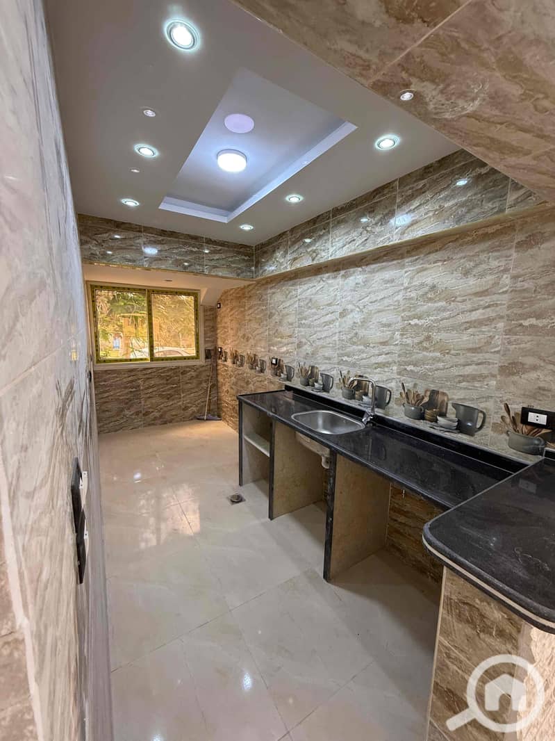 5 bd511718-22dd-4e2f-af1c-77ad3653724f. jpg