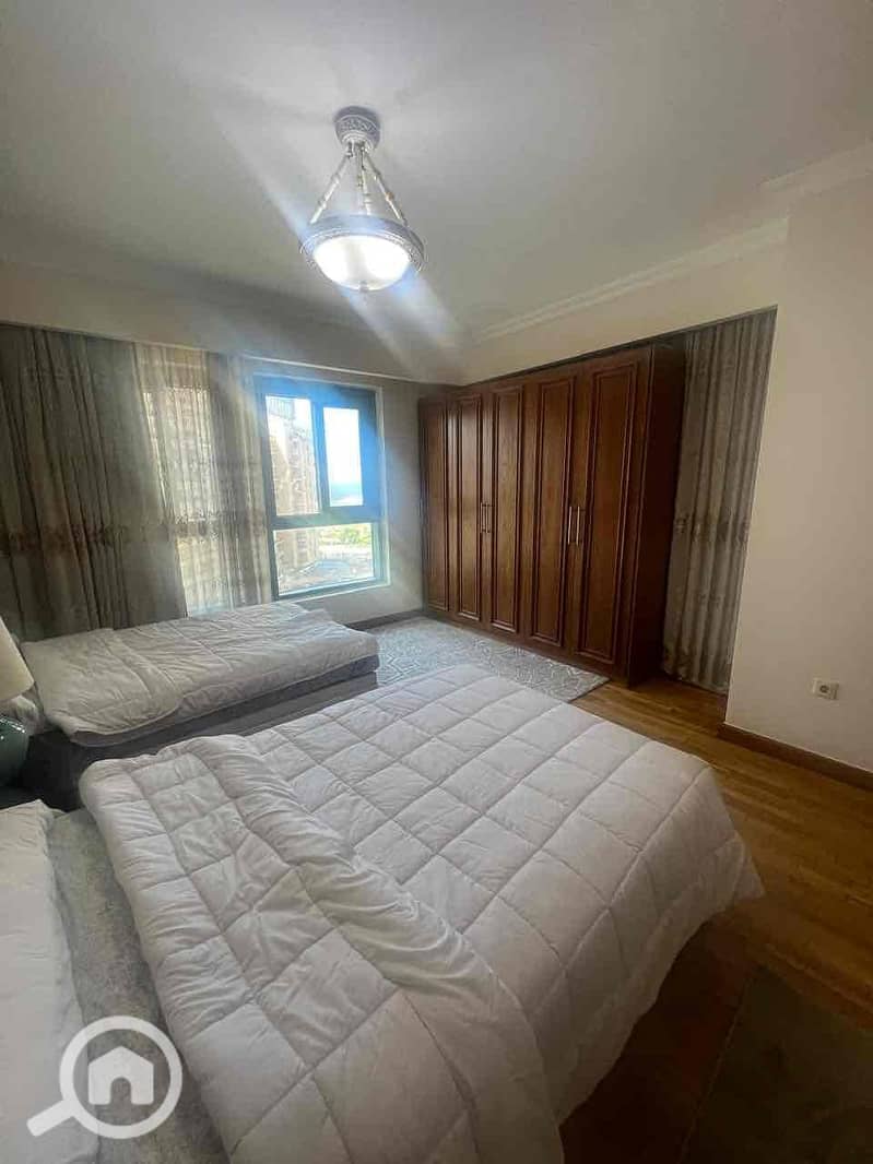 13 43d41e8b-47d8-4607-b58c-acdb76460762. jpg