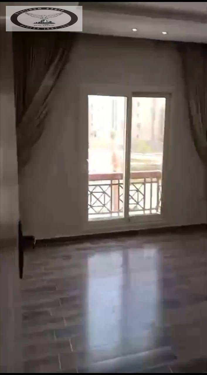 5 2645cfca-bc2e-4237-8dbb-64ba6a1c3f93. jpg