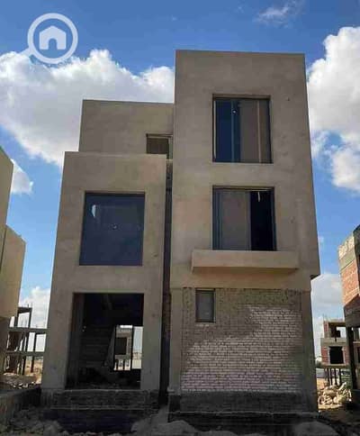 فیلا 5 غرف نوم للبيع في القاهرة الجديدة، القاهرة - IMG-20251203-WA0617(1). jpg