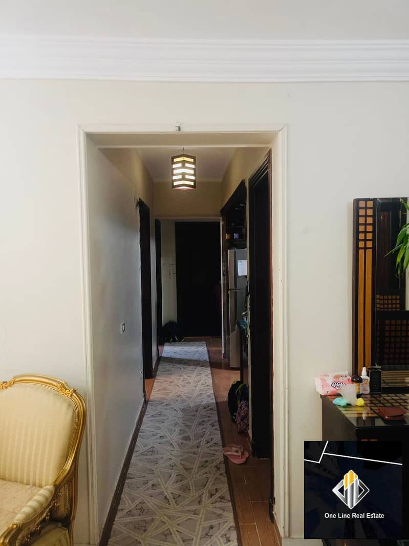 4 41db6c6e-3a54-4431-8a02-d17843a3b916. jpeg