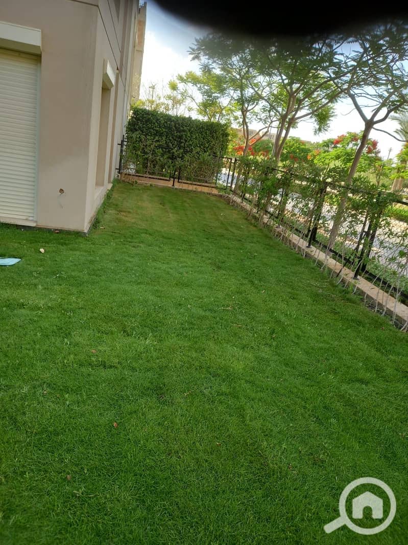 5 0d1bbd54-6c2e-42cc-a6e4-572b25dcc1d9. jpeg