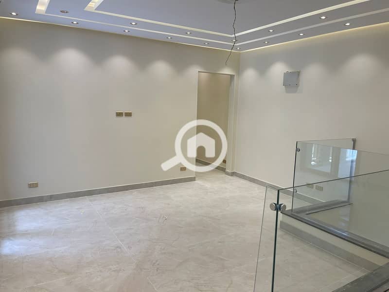 16 83897bd1-11a0-441f-816a-1a2a7258a649. jpeg