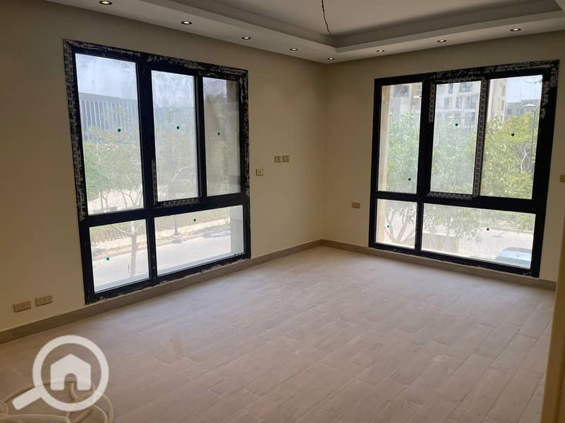 29 f4860ef7-bf02-44d5-922f-e7a69ef1c8f1. jpeg