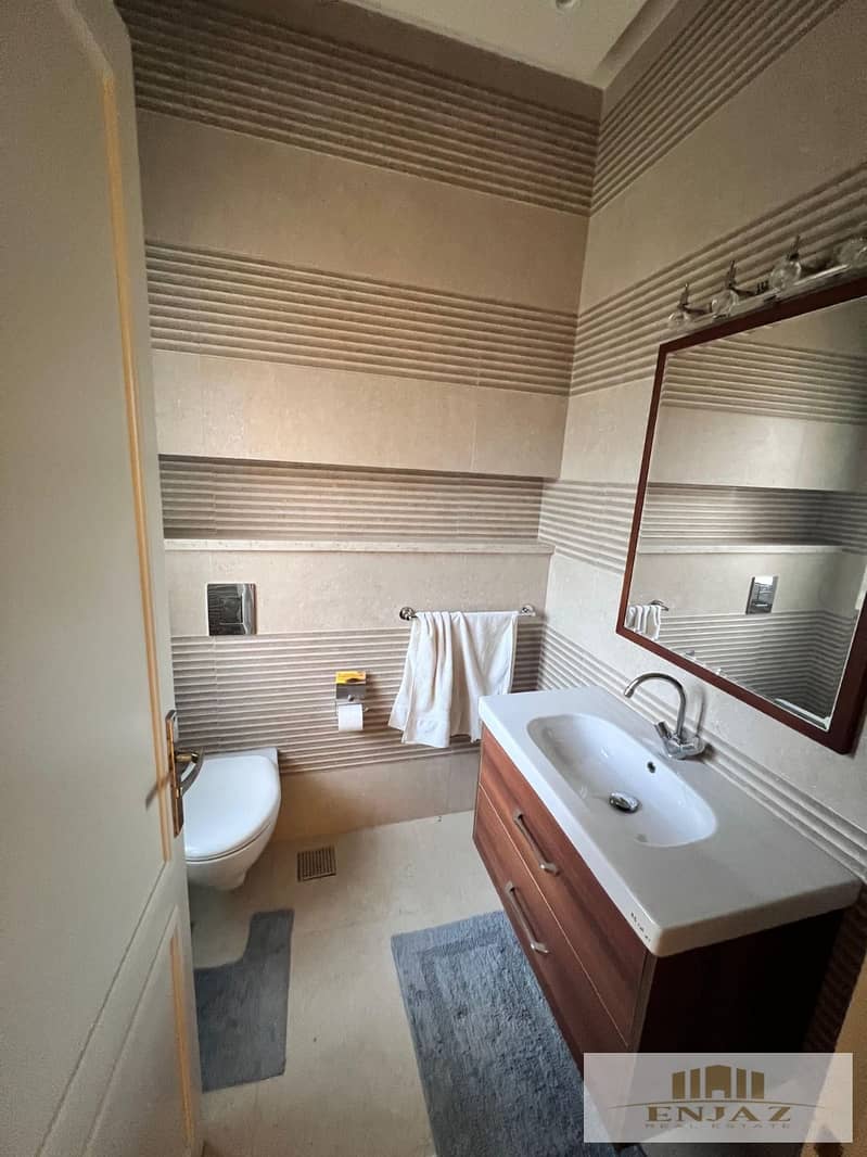 10 WhatsApp Image 2025-12-04 at 17.01. 35_a11d2b01. jpg