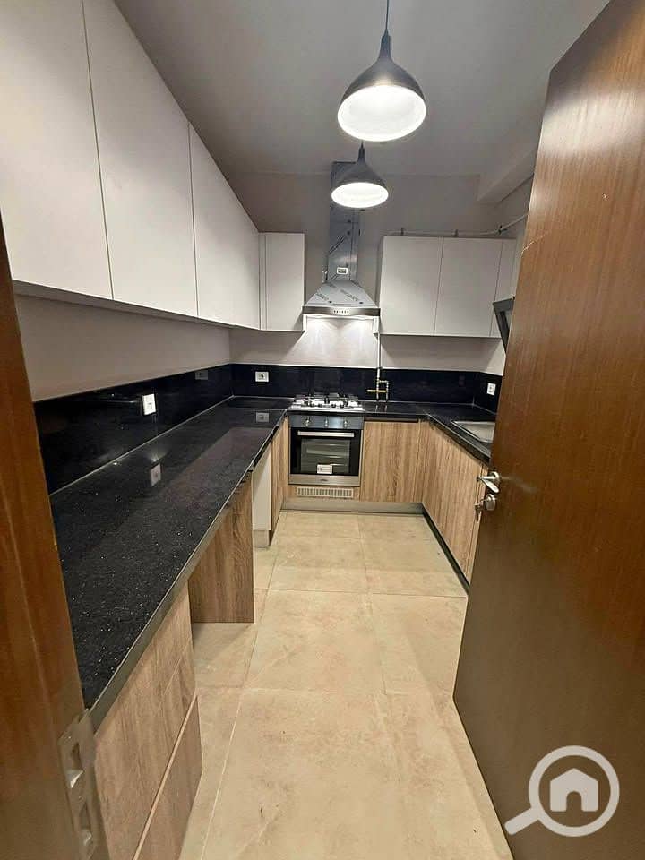 5 dsgrdysrtjyrdy. jpg