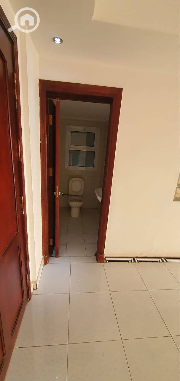 4 photo_2025-12-04_23-35-31. jpg