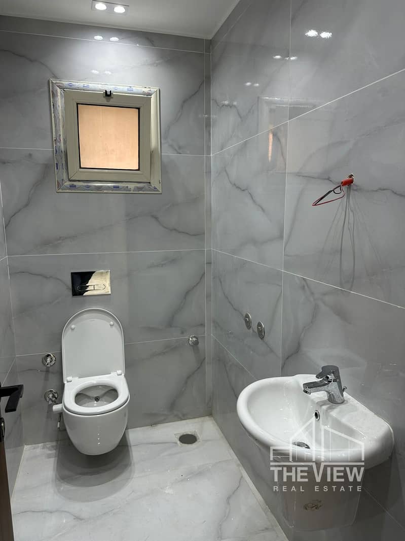 6 WhatsApp Image 2025-09-17 at 14.25. 40_bf4deea6. jpg