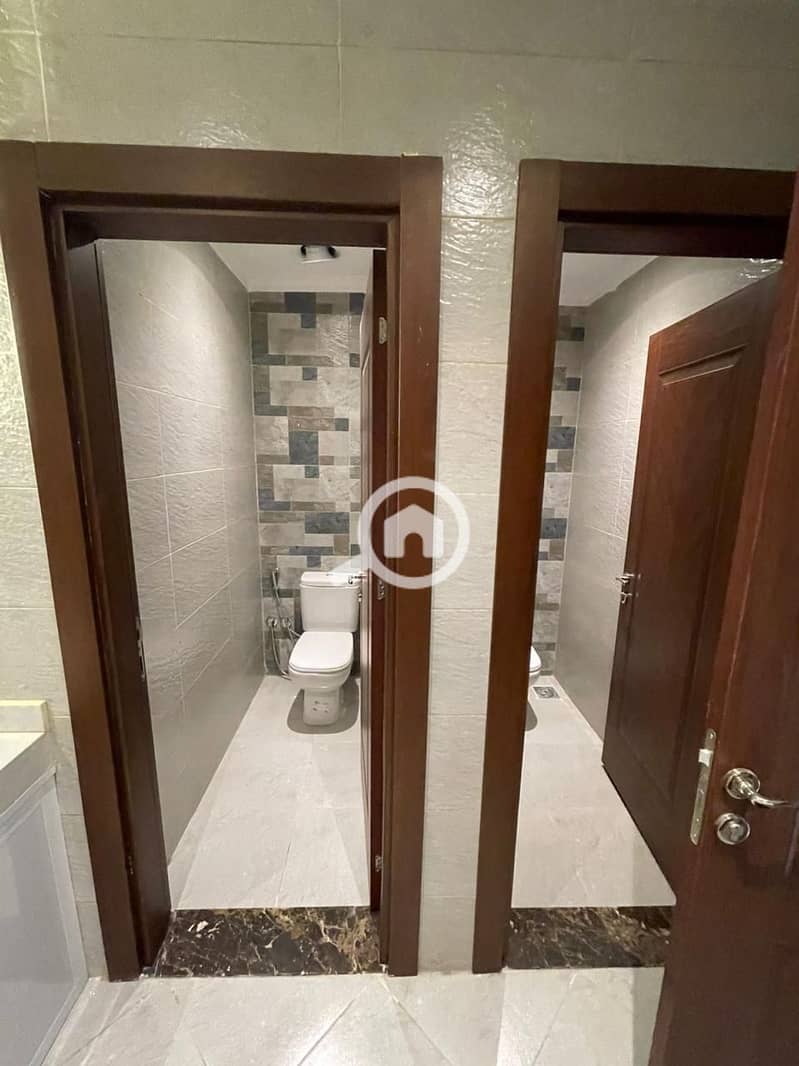 7 WhatsApp Image 2025-12-05 at 12.24. 19 AM (4). jpeg