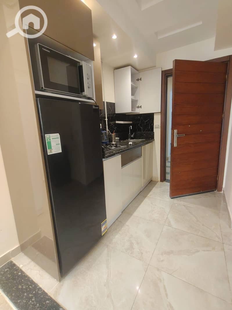 6 67f40327-0945-494d-97b4-60929cf654de. jpeg