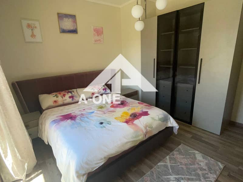 10 7bbc2dc1-6a52-476e-8b27-044f76cc40aa. jpg