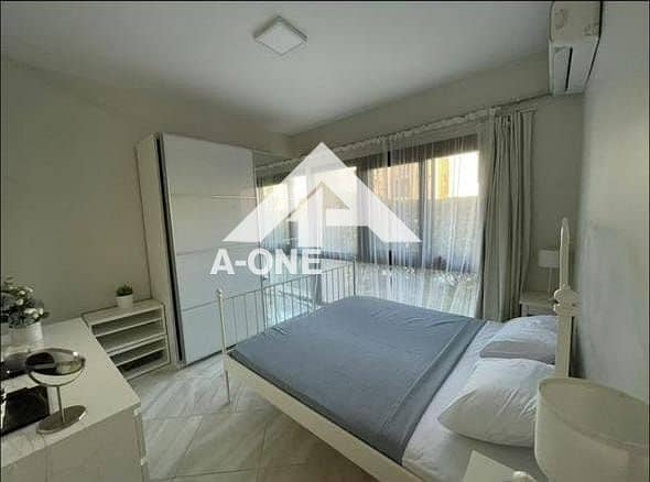 4 52a63b17-6e21-496f-a8d7-6c46b074acc6. jpg