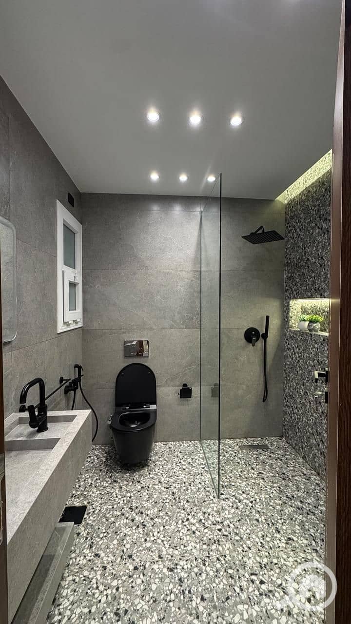 6 7ca63da4-468c-4be8-a4a8-951d5490f5b7. jpeg