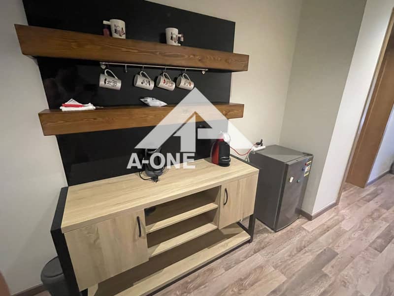 9 a1caef2c-9b0d-442c-8719-321eebb645d0. jpg