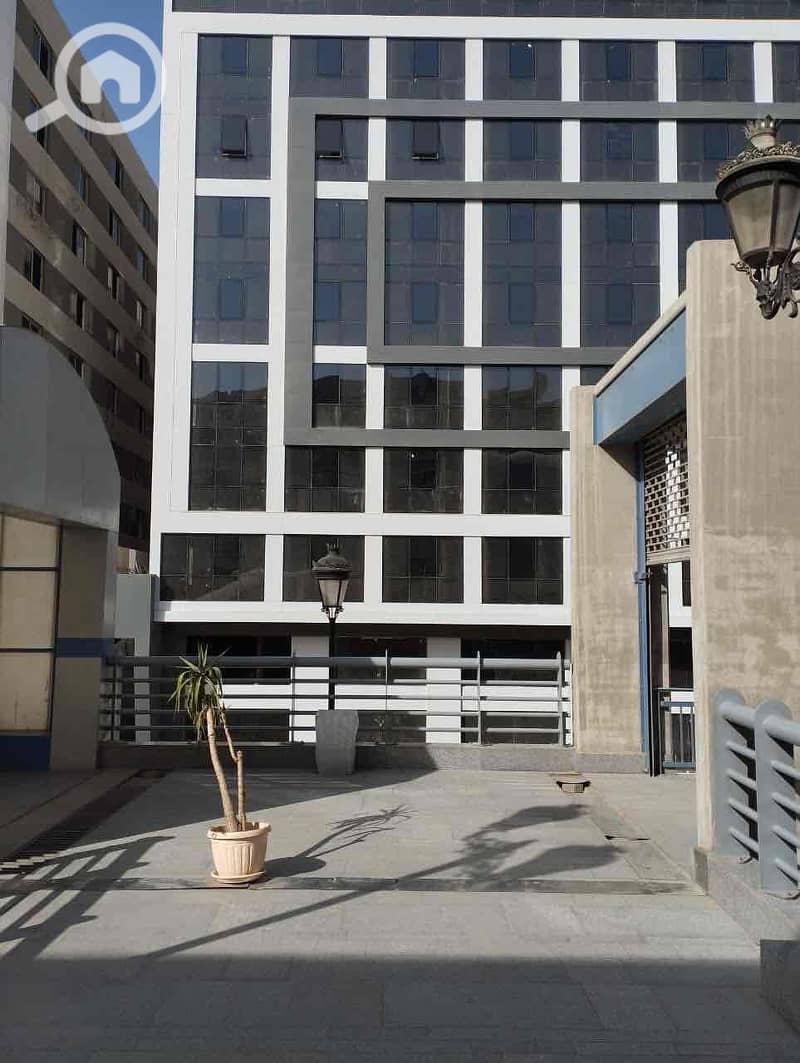 9 6e5aa454-1d14-4e32-a005-20f46bf336c2. jpg