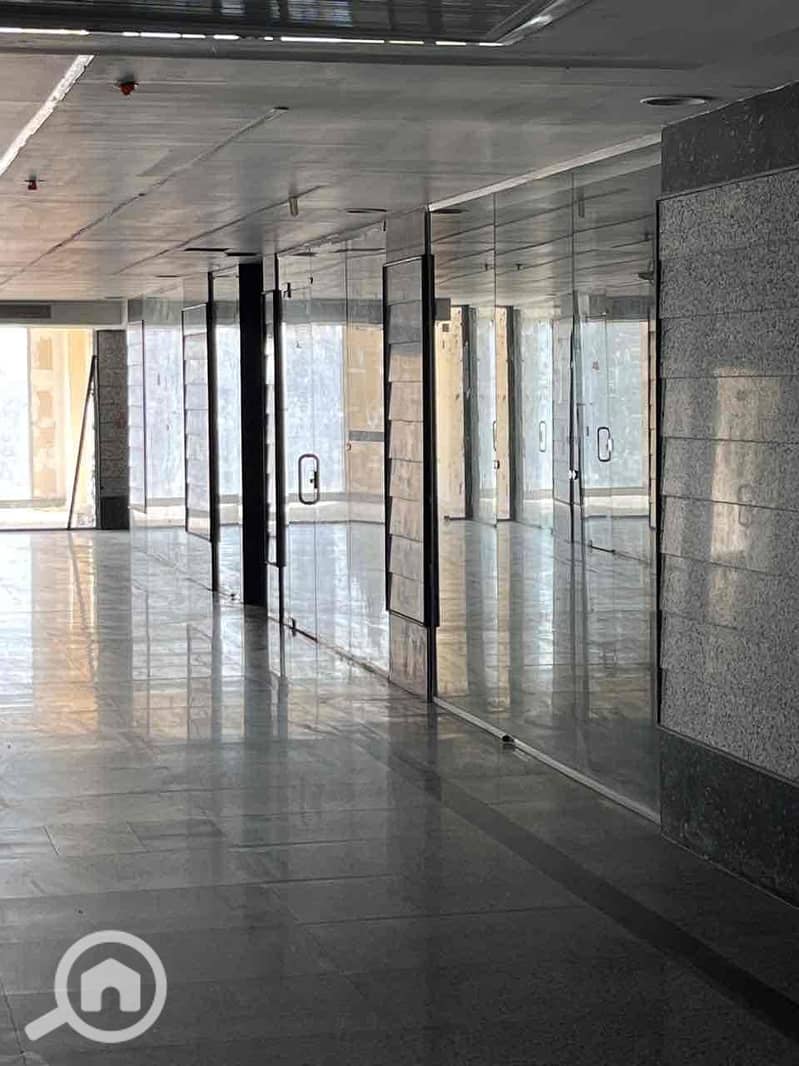 4 abd99c99-806c-4527-8a63-547e79046080. jpg