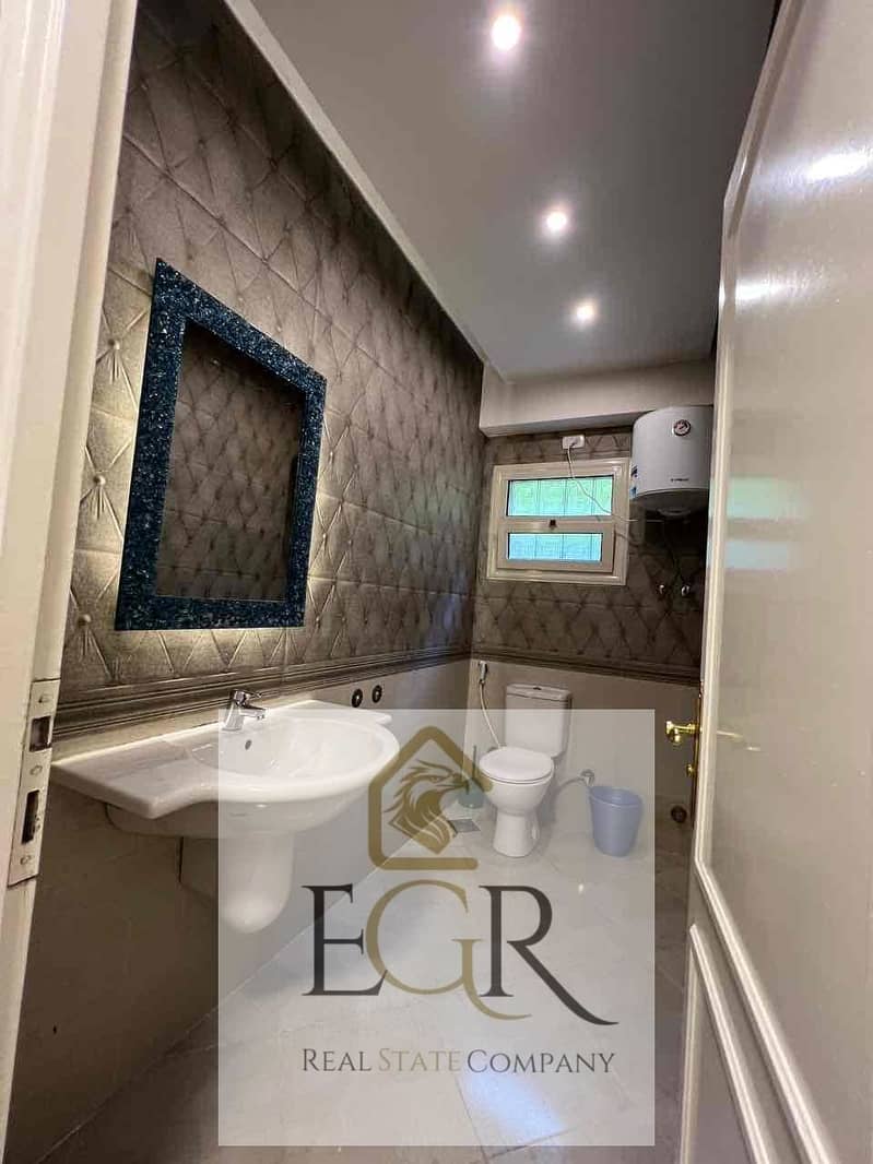 4 8f9ac20a-4c4f-46be-acbc-32ffa8eaf974. jpg