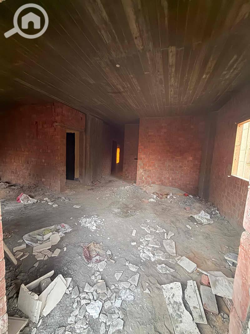 2 fb6483c3-21a5-44b6-a4e3-3c8324e6837f. jpg