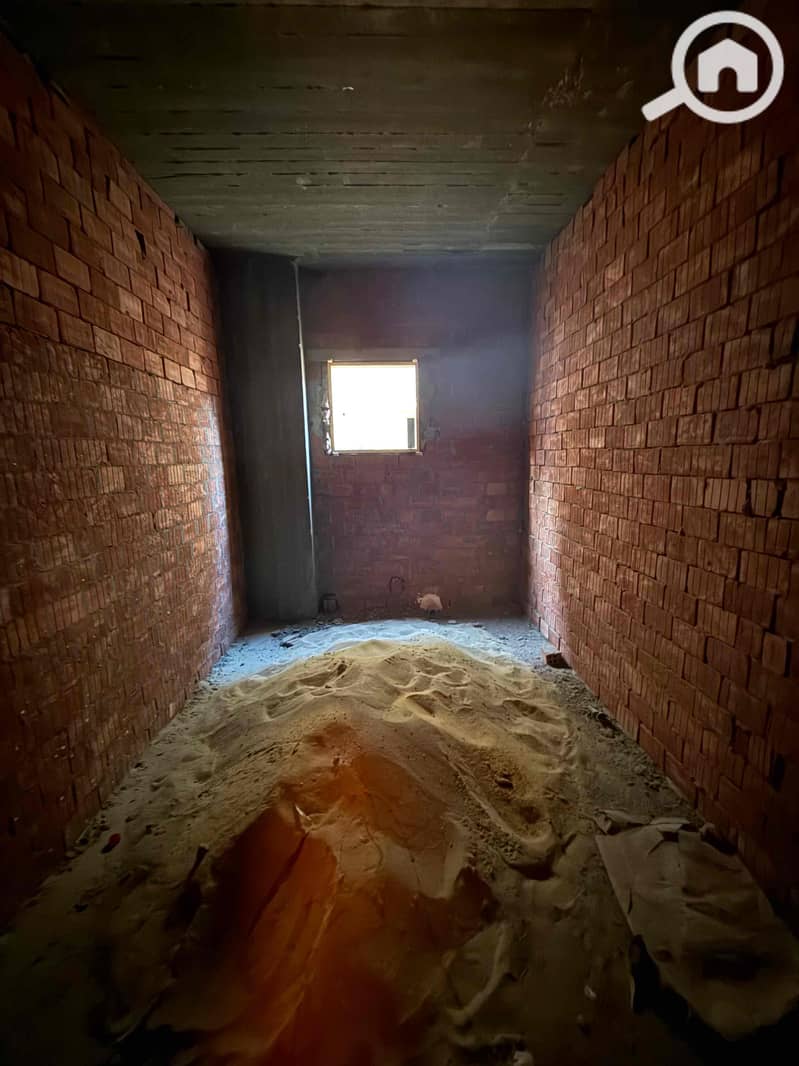 11 883786db-4f3a-4f61-b214-4fd1a4fc01c1. jpg