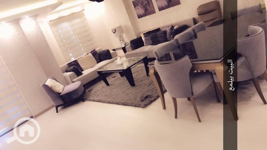 4 ca9f63ef-964f-4d4c-adc9-1a3d03a2056c. jpeg