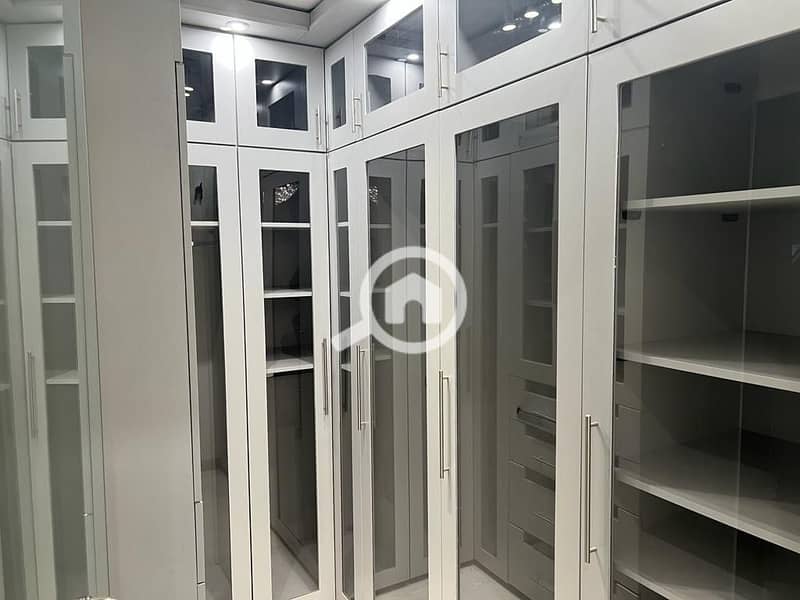 6 b8577324-225a-4682-8aa6-a218f1b4f8f2. jpeg