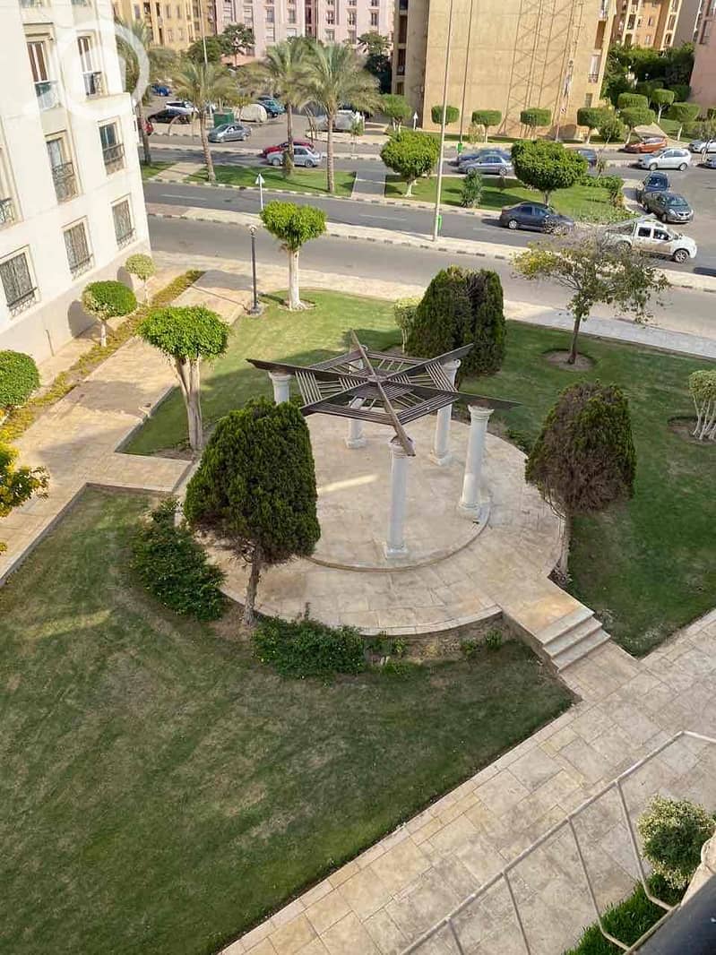 14 8b48bff5-9fc5-4b8b-ae91-d2beb7958445. jpg