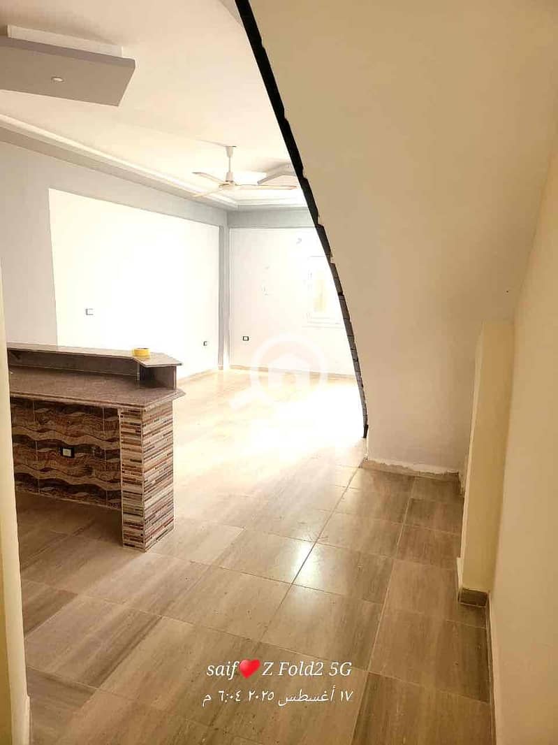 3 89f519c2-629d-42b1-897d-c45150f84008. jpg