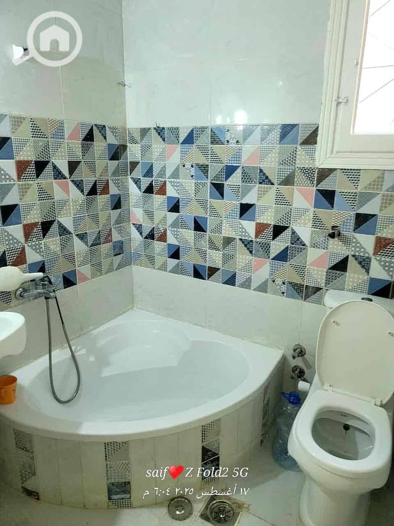 10 d42f371b-0f80-47f4-b282-50854fe6b6a8. jpg