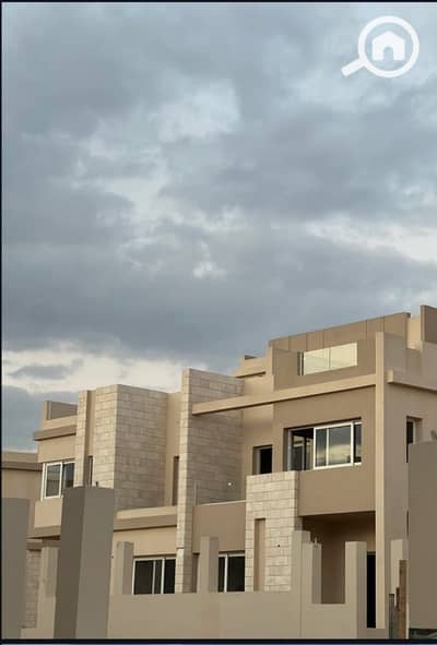 3 Bedroom Twin House for Sale in 6th of October, Giza - IMG-20251130-WA0182. jpg