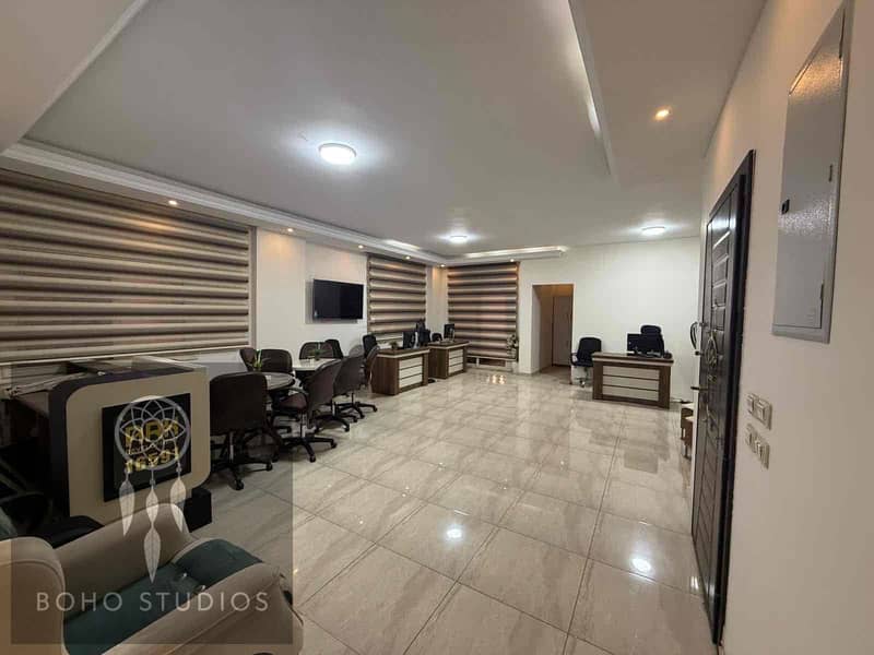 2 5B56F590-2758-43EC-BB60-11F027EB4D6F. jpg