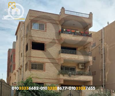 عقار سكني آخر 10 غرف نوم للبيع في 6 أكتوبر، الجيزة - 1. png