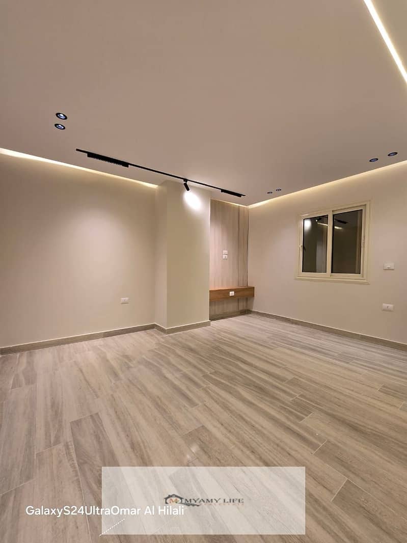 5 WhatsApp Image 2025-09-20 at 2.35. 07 PM (1). jpeg