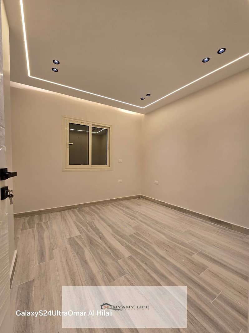 10 WhatsApp Image 2025-09-20 at 2.35. 08 PM. jpeg