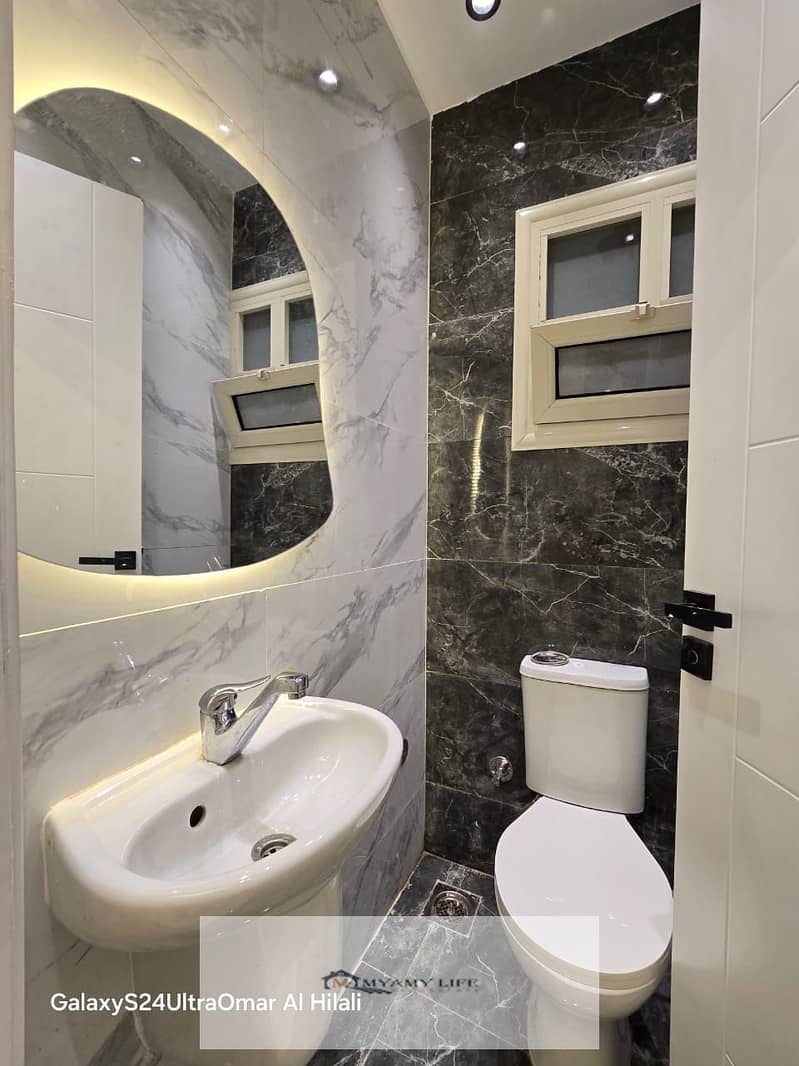 14 WhatsApp Image 2025-09-20 at 2.35. 10 PM (2). jpeg