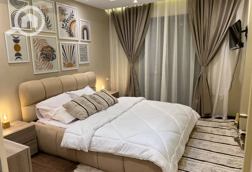 10 e2078d25-12cb-4ee5-8bdc-5d87d0d76821. jpg