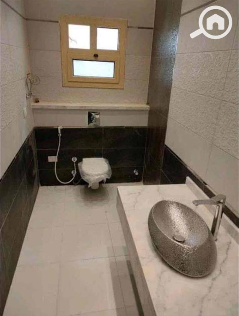 10 062cee0f-3406-4f0b-91dd-159250ce986e. jpg