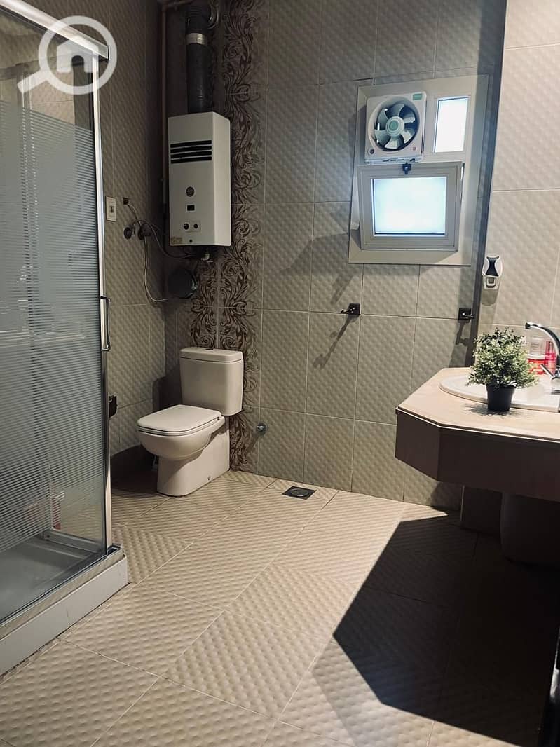 5 WhatsApp Image 2025-12-05 at 13.50. 29_cedaa02e. jpg