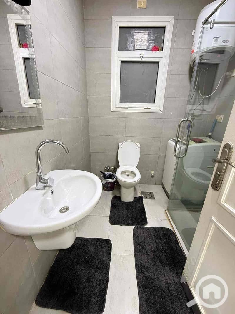 12 24c7fffa-f820-494c-be5c-3fcc25dd767c. jpg