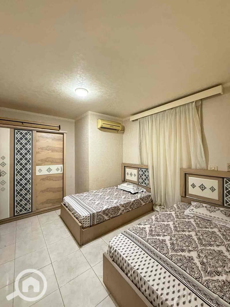 15 c4c132a1-42e1-47e9-b157-d50beff3bb53. jpg