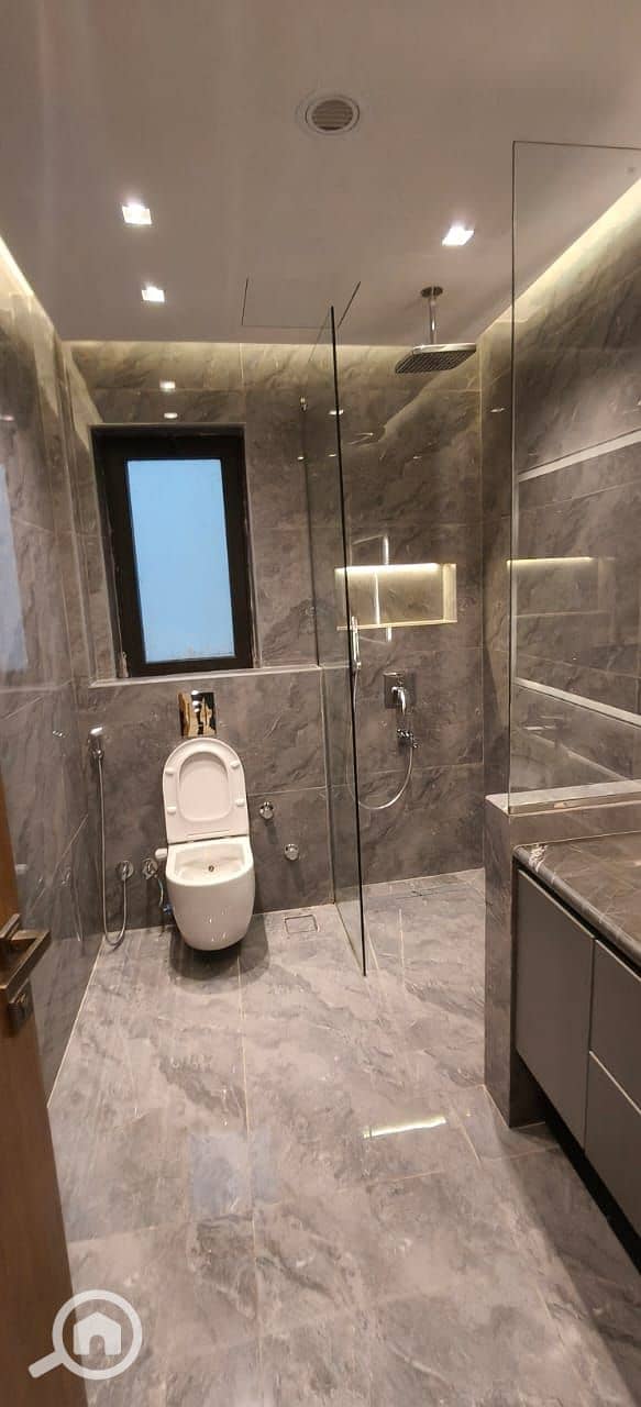 6 5eaafdce-88c1-4faf-8bce-ab0235d8c3c1. jpg