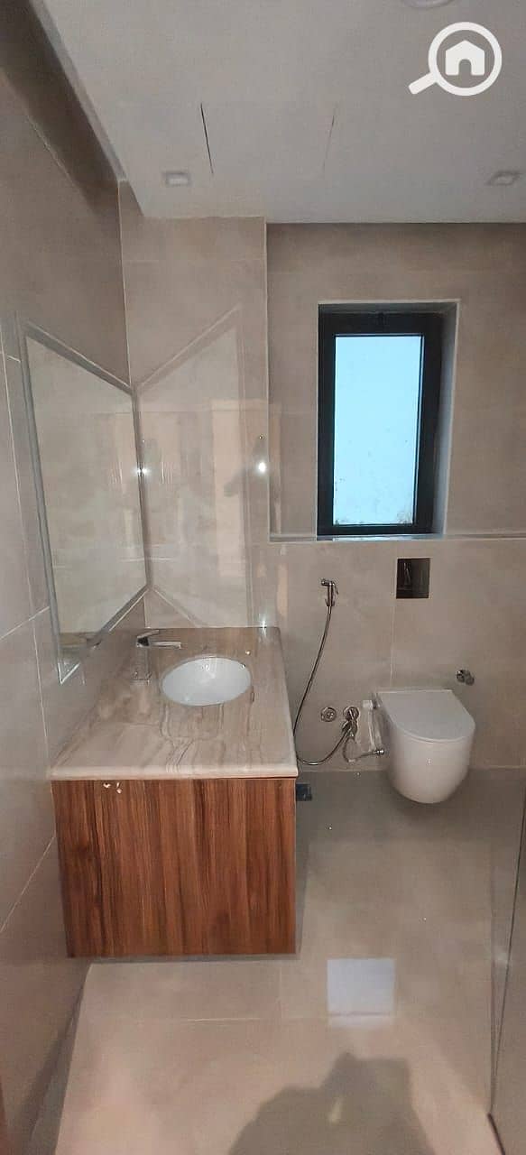 9 7ec7c913-b617-47f7-9334-f8c788995117. jpg