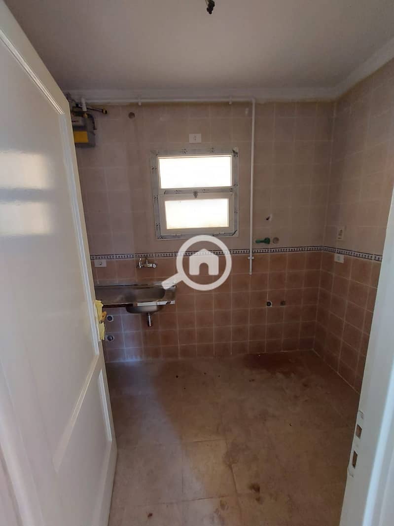 10 WhatsApp Image 2025-11-09 at 11.36. 32 PM. jpeg