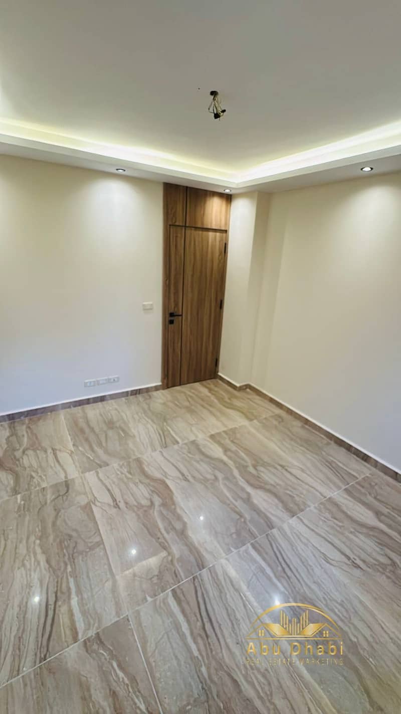 9 92c3a0c9-03c6-4f2f-a4d1-5243d93ed779. jpg