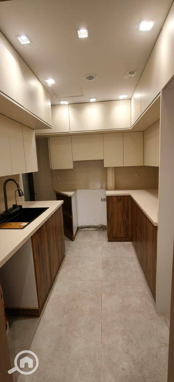 12 8774fa6d-450c-4697-ba0c-9f5fce2d641a. jpg